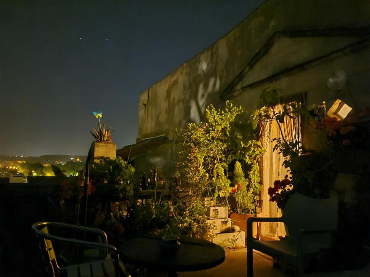 Un Nid Sur Les Toits Face Au Palais Des Papes Apartment Avignon Ngoại thất bức ảnh
